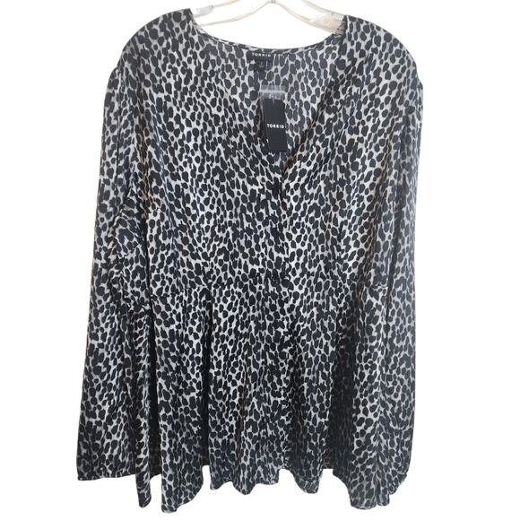 Torrid Peplum Satin Button Front Long Sleeve Top, NWT, 2X, Cheetah - Picture 1 of 6